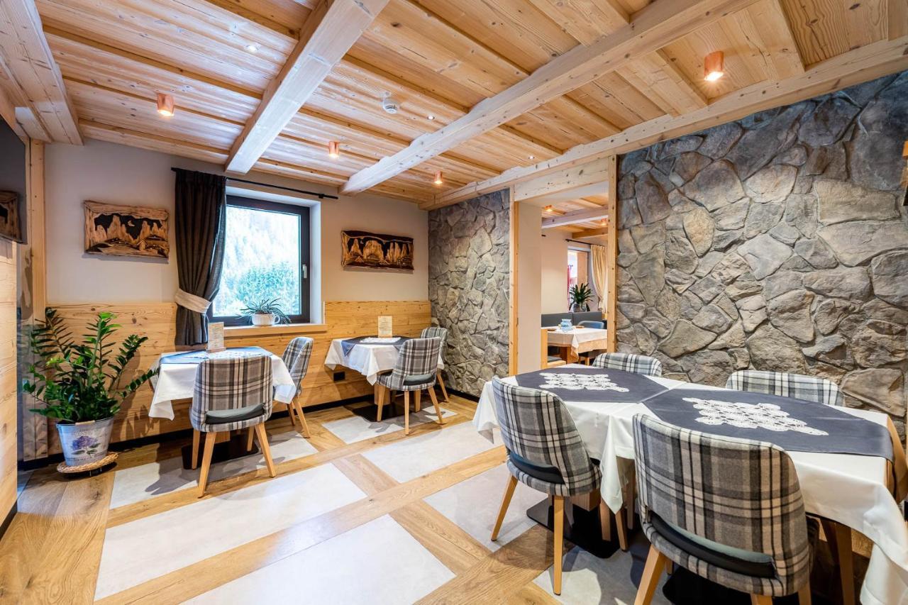 Garni Letizia Bed & Breakfast Кампитело ди Фаса Екстериор снимка